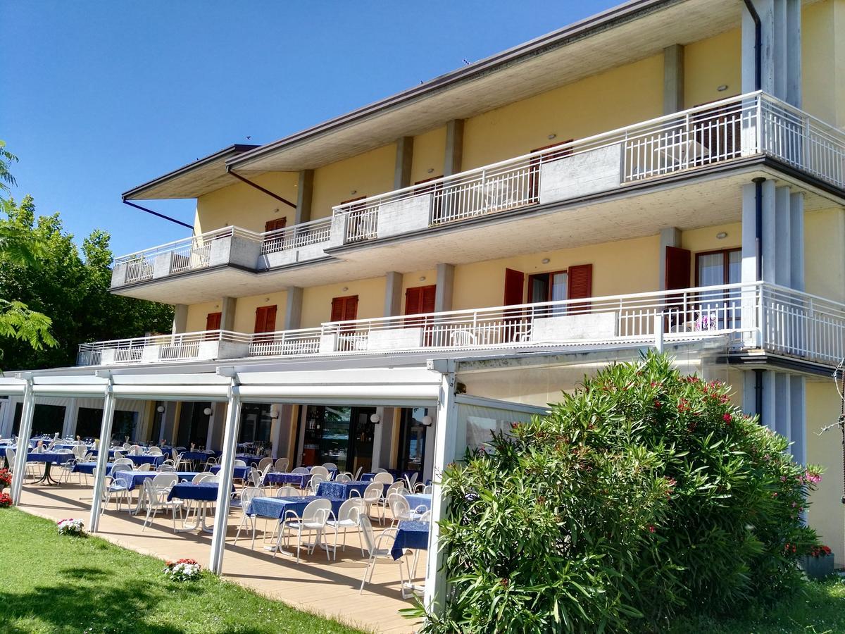 Hotel La Romantica Manerba del Garda Exterior photo