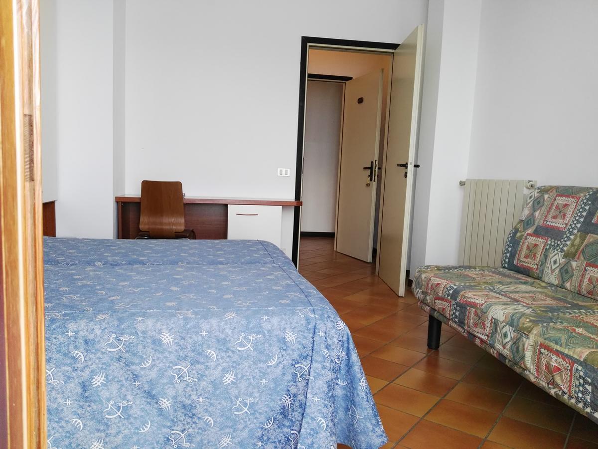 Hotel La Romantica Manerba del Garda Exterior photo